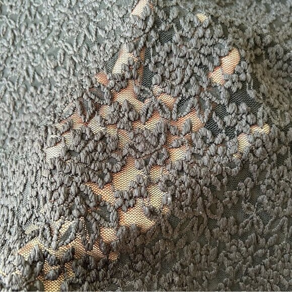 Local Semi Sheer Lace Flared Long Sleeve Top - Picture 10 of 14